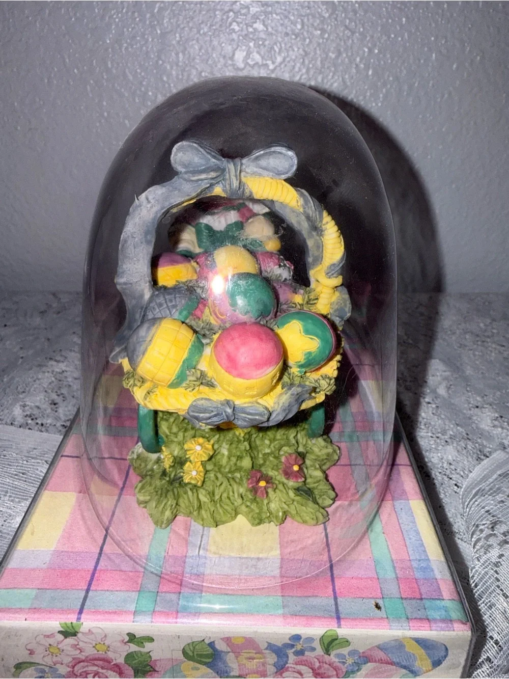 N/A charming figurine